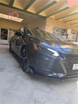 نيسان ألتيما